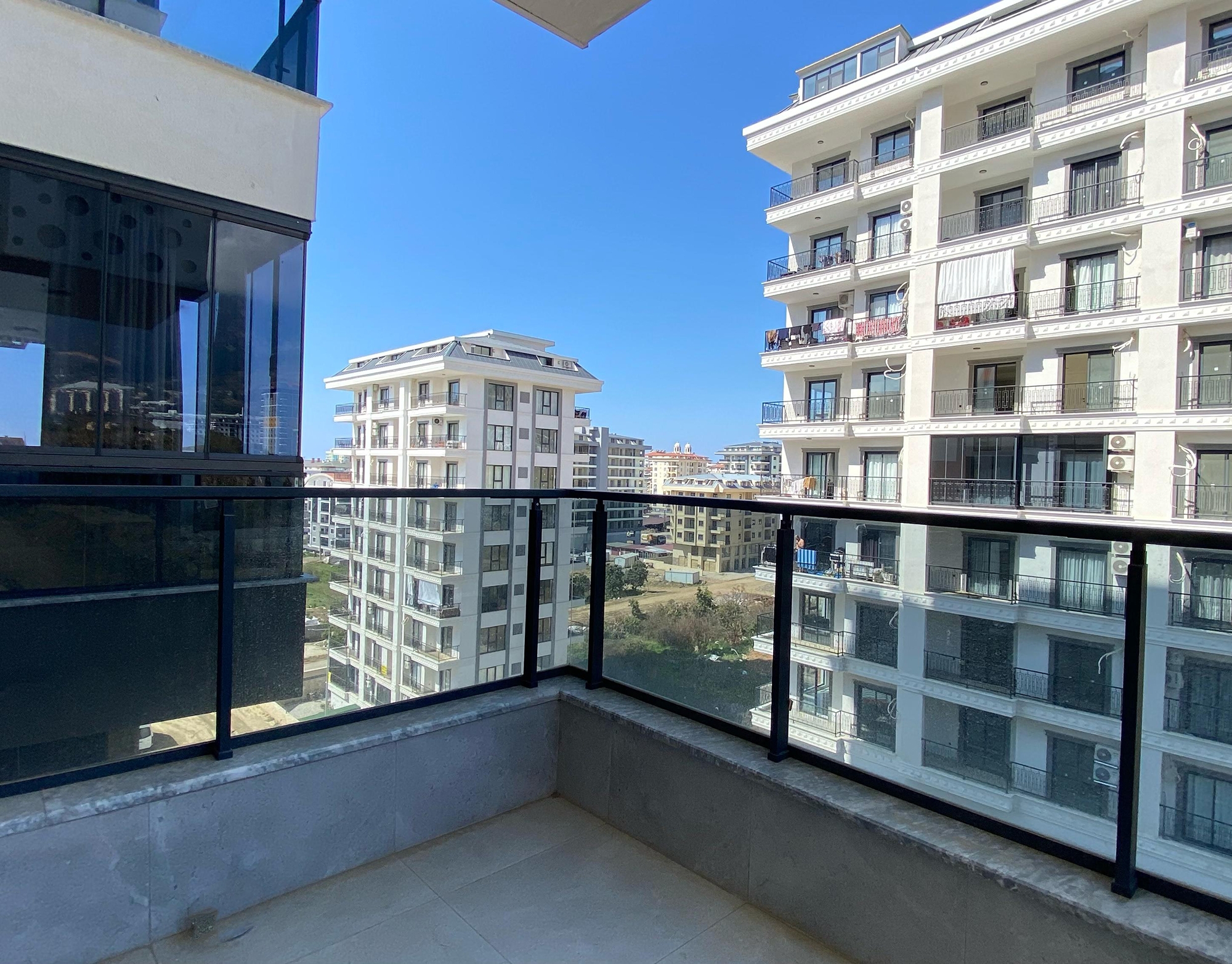 Luxurious 1+1 Apartment with Mountain View, Alanya