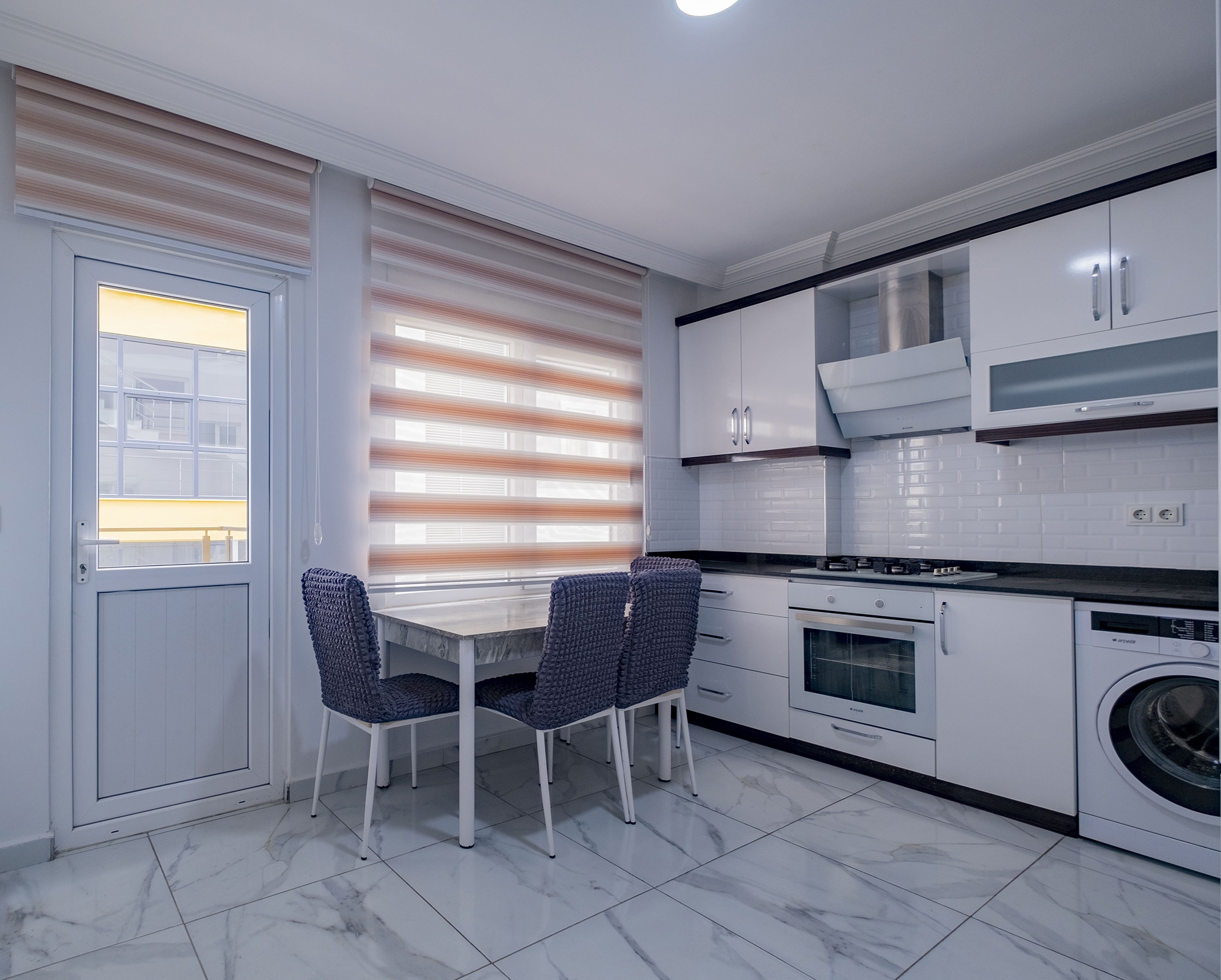 Spacious 3+1 Apartment with Mountain Views in Mahmutlar