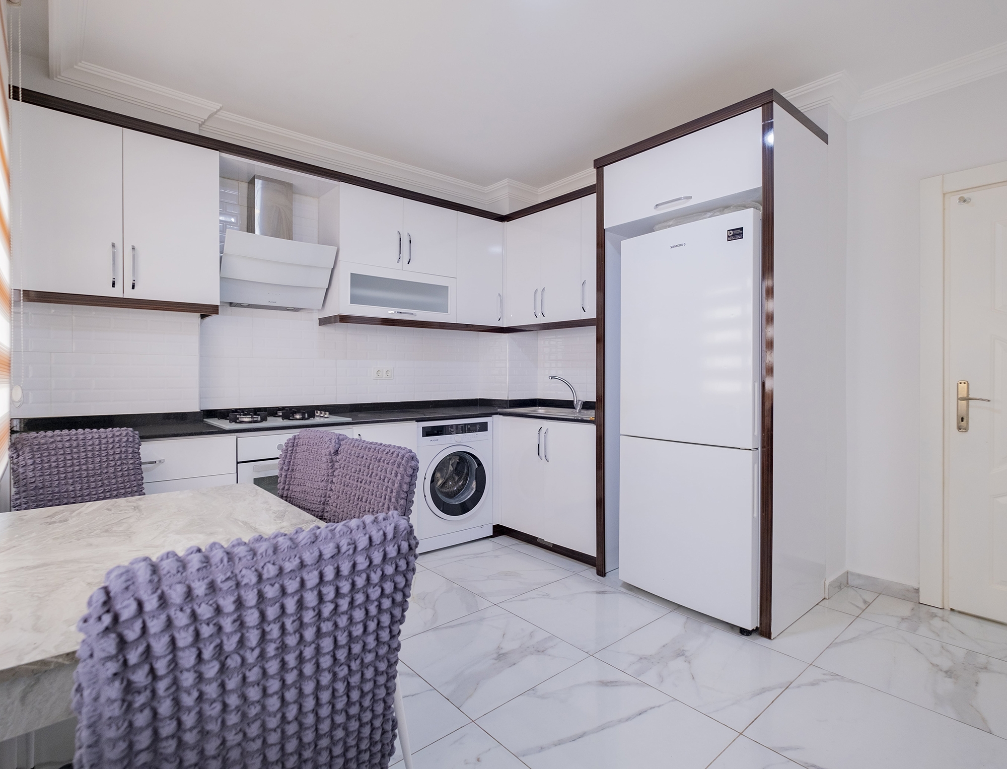Spacious 3+1 Apartment with Mountain Views in Mahmutlar