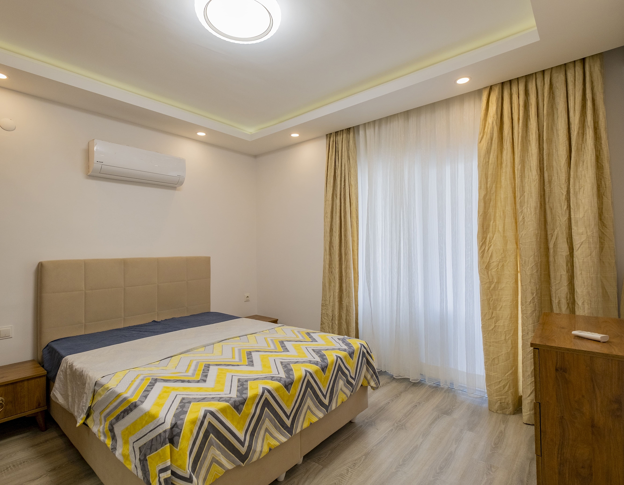 Spacious 3+1 Apartment with Mountain Views in Mahmutlar
