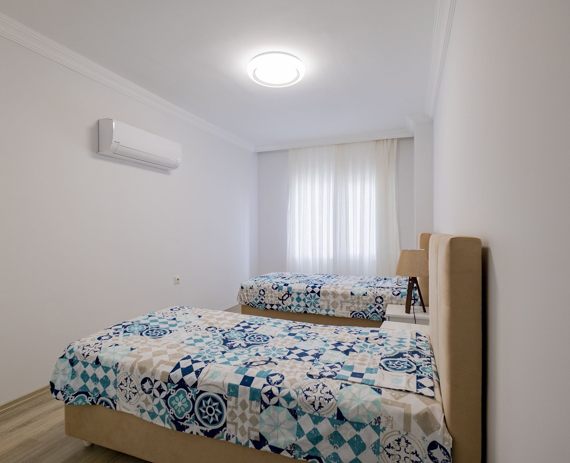 Spacious 3+1 Apartment with Mountain Views in Mahmutlar