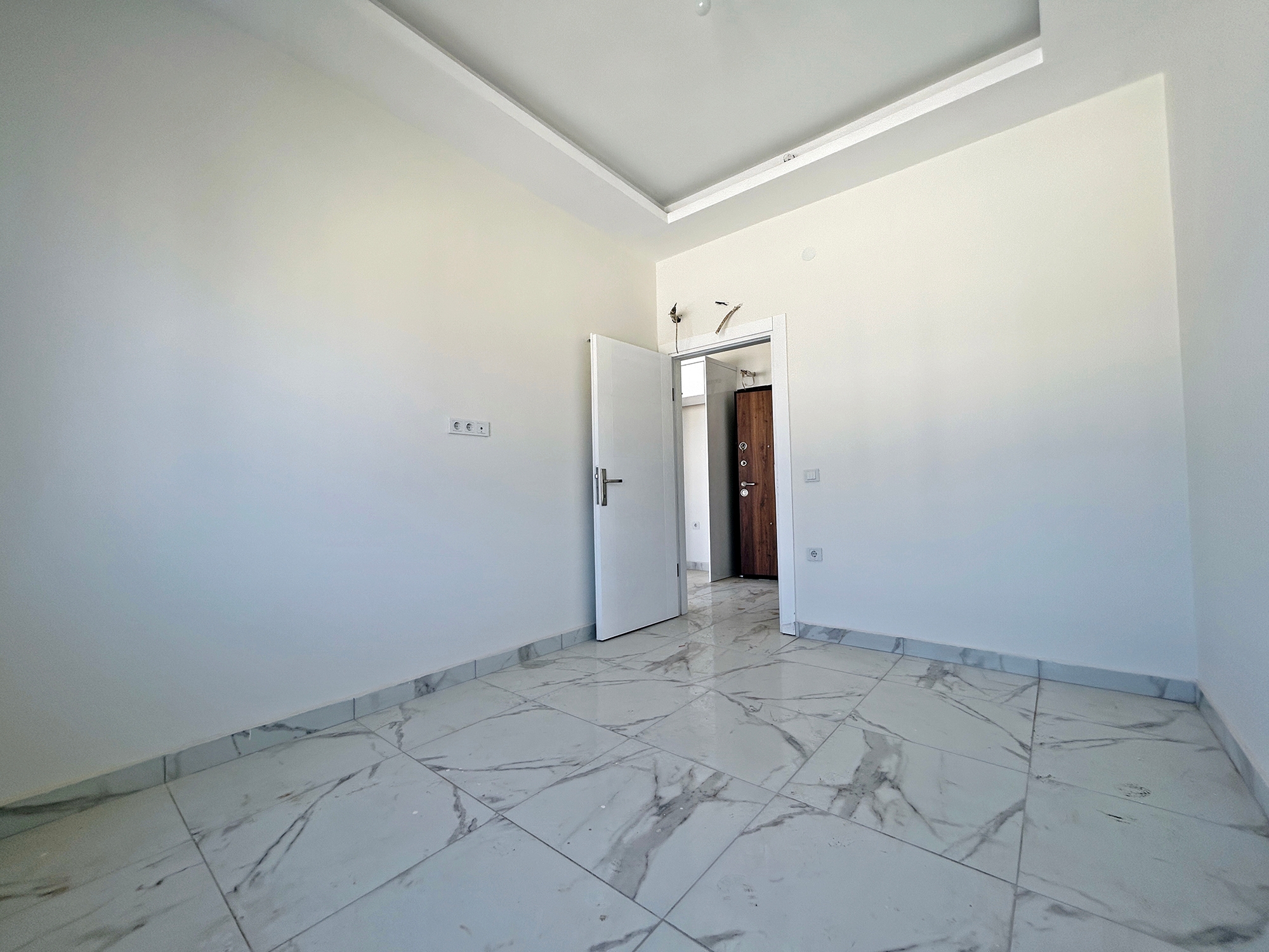 Bergblick 1+1 Wohnung in Kargicak, Alanya