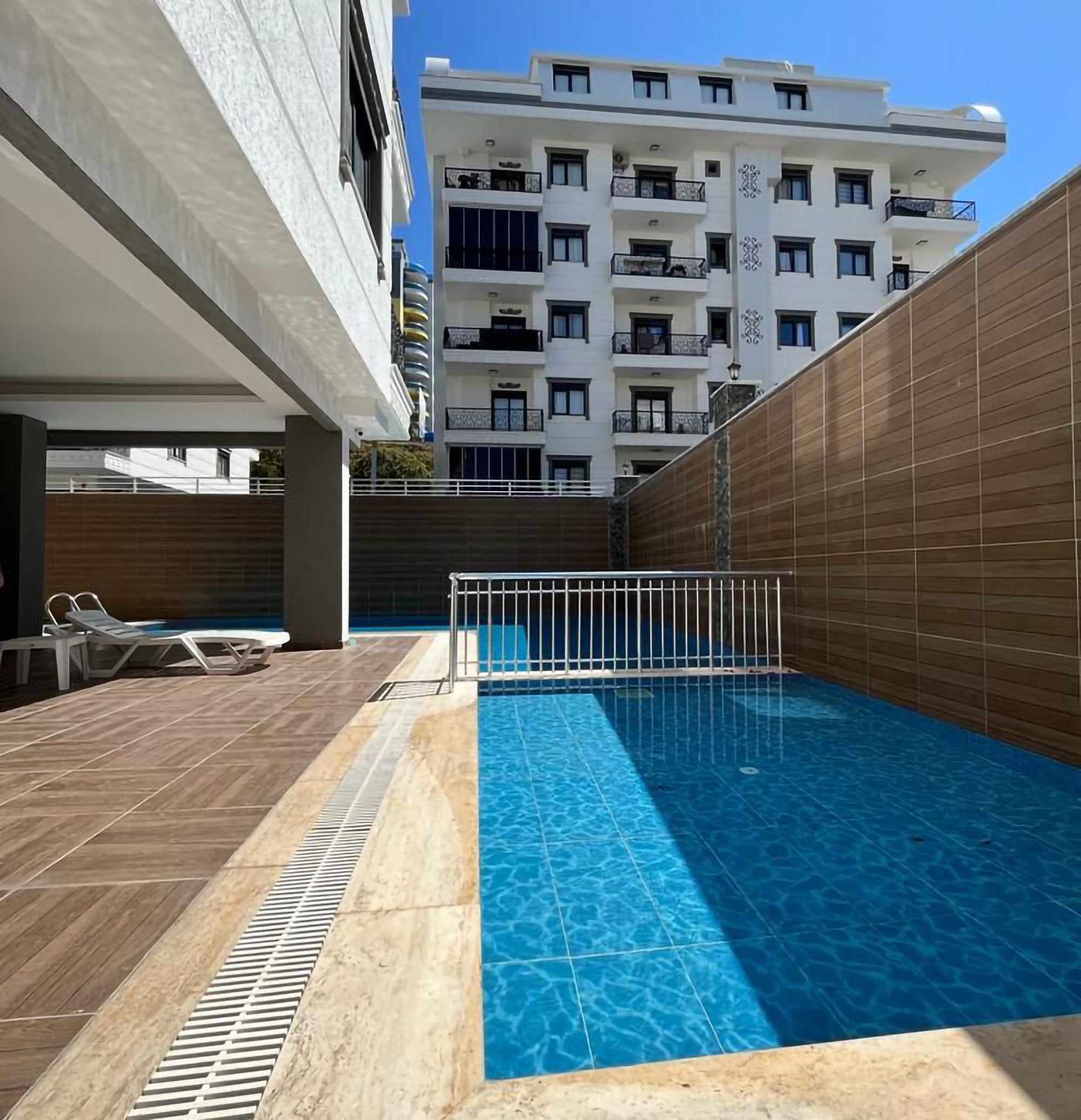 Moderni 1+1 huoneisto vuorinäköalalla, Alanya-Mahmutlar
