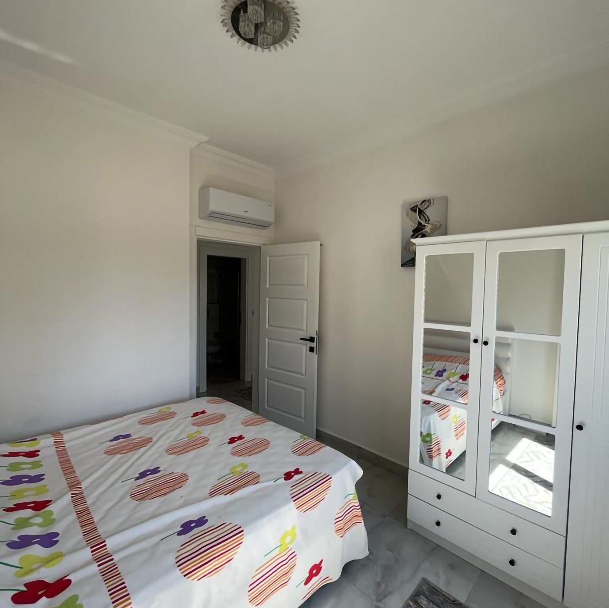 Moderni 1+1 huoneisto vuorinäköalalla, Alanya-Mahmutlar