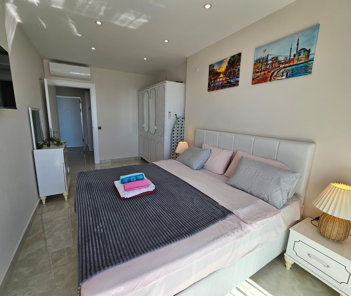 Luxuriöses 1+1 Apartment mit Meerblick und Bergblick in Mahmutlar, Alanya