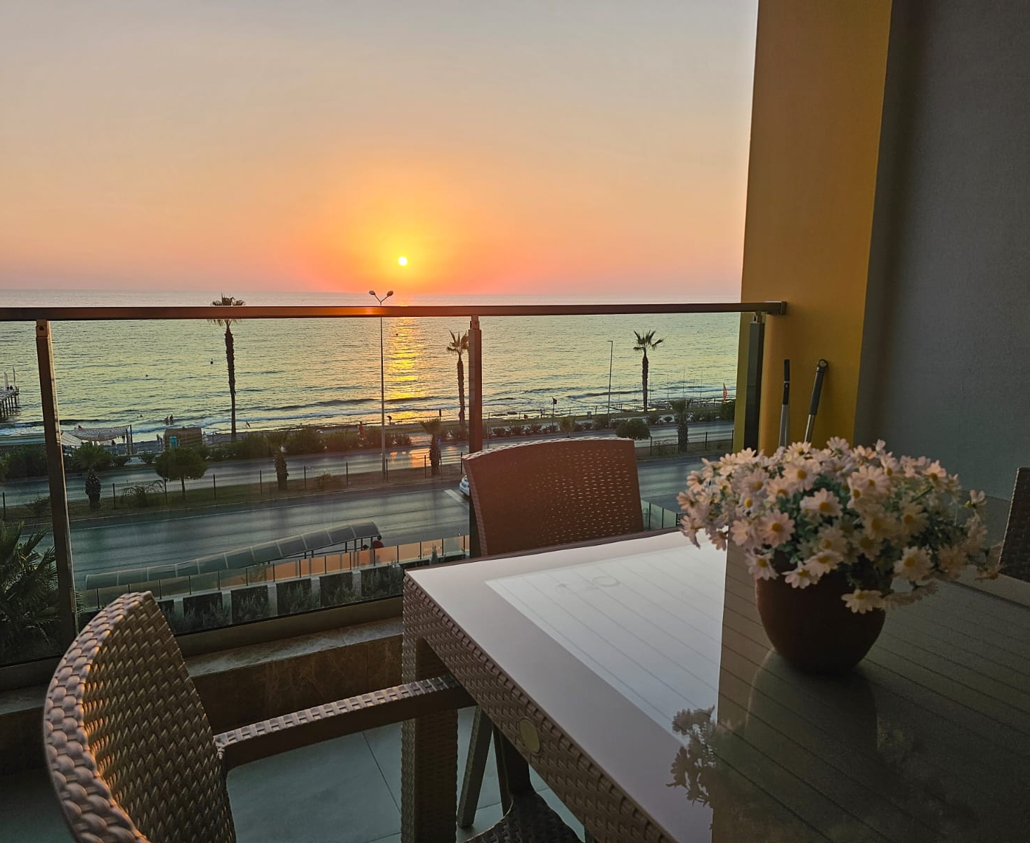 Luxuriöses 1+1 Apartment mit Meerblick und Bergblick in Mahmutlar, Alanya