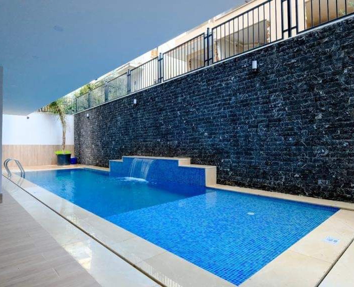 Luxuriöses 1+1 Apartment mit Bergblick im Zentrum von Alanya