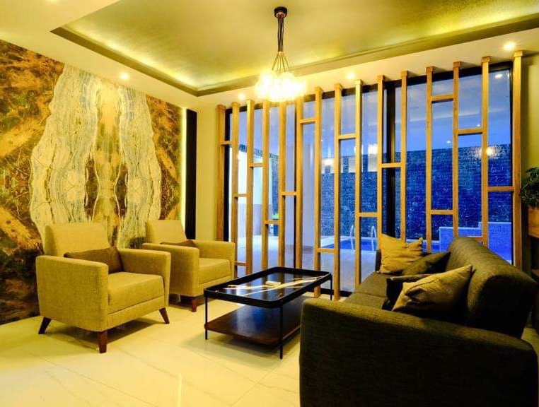 Luxuriöses 1+1 Apartment mit Bergblick im Zentrum von Alanya