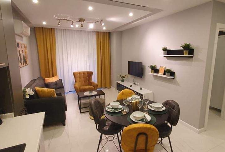 Luxuriöses 1+1 Apartment mit Bergblick im Zentrum von Alanya