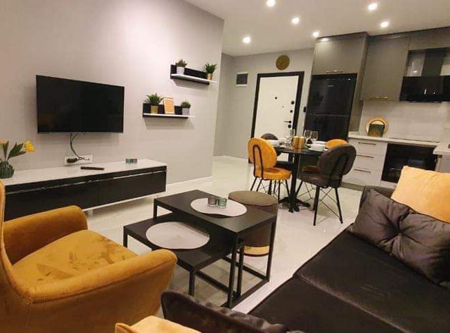 Luxuriöses 1+1 Apartment mit Bergblick im Zentrum von Alanya