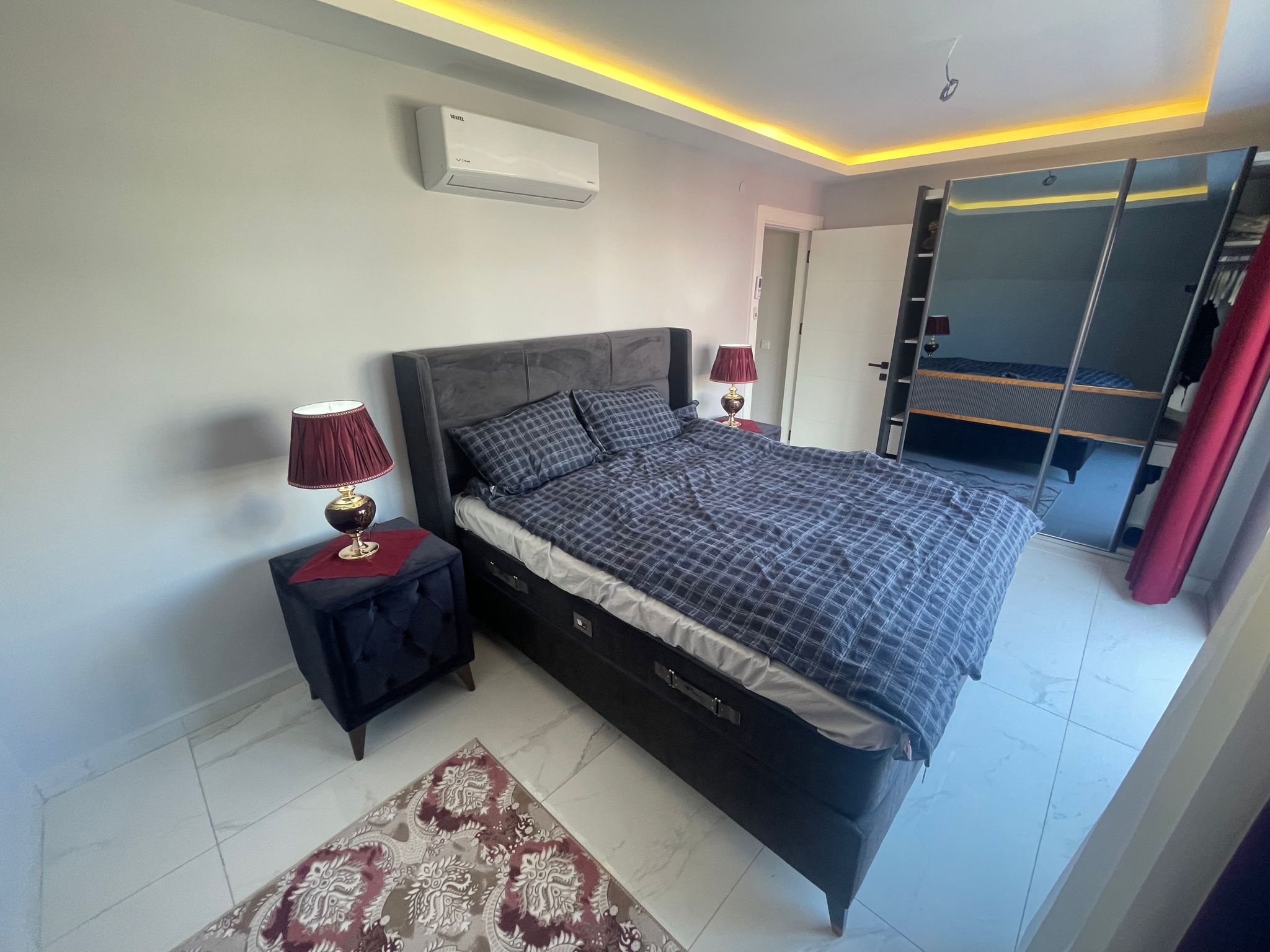 Luksus 2+1 Penthouse med Bjergudsigt i Alanya Centrum