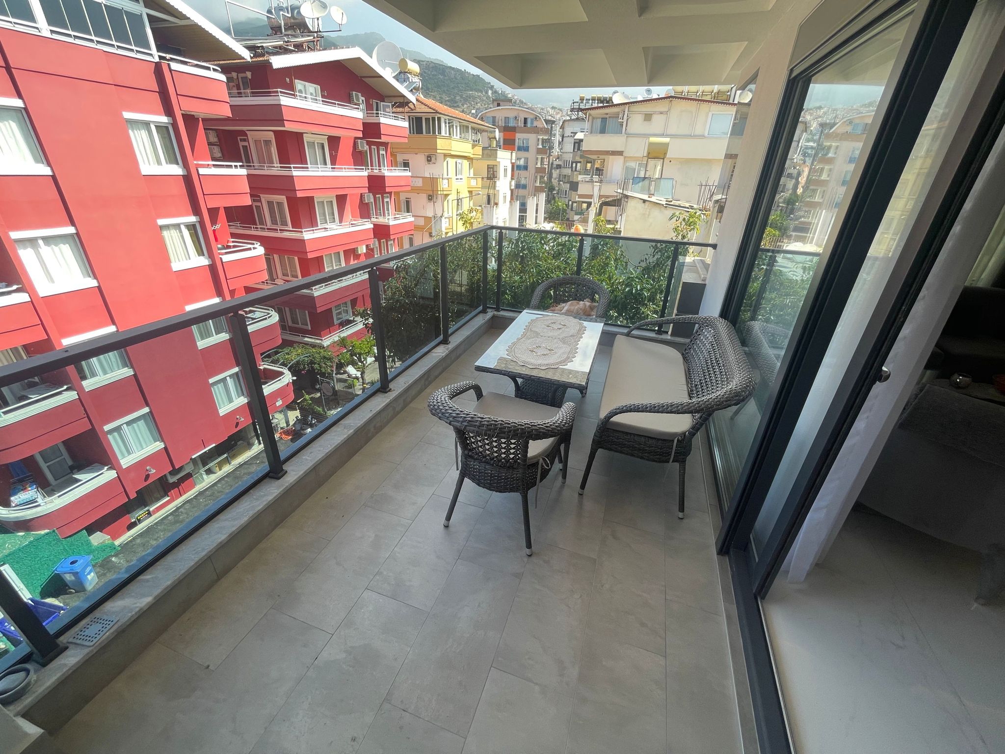 Luksus 2+1 Penthouse med Bjergudsigt i Alanya Centrum
