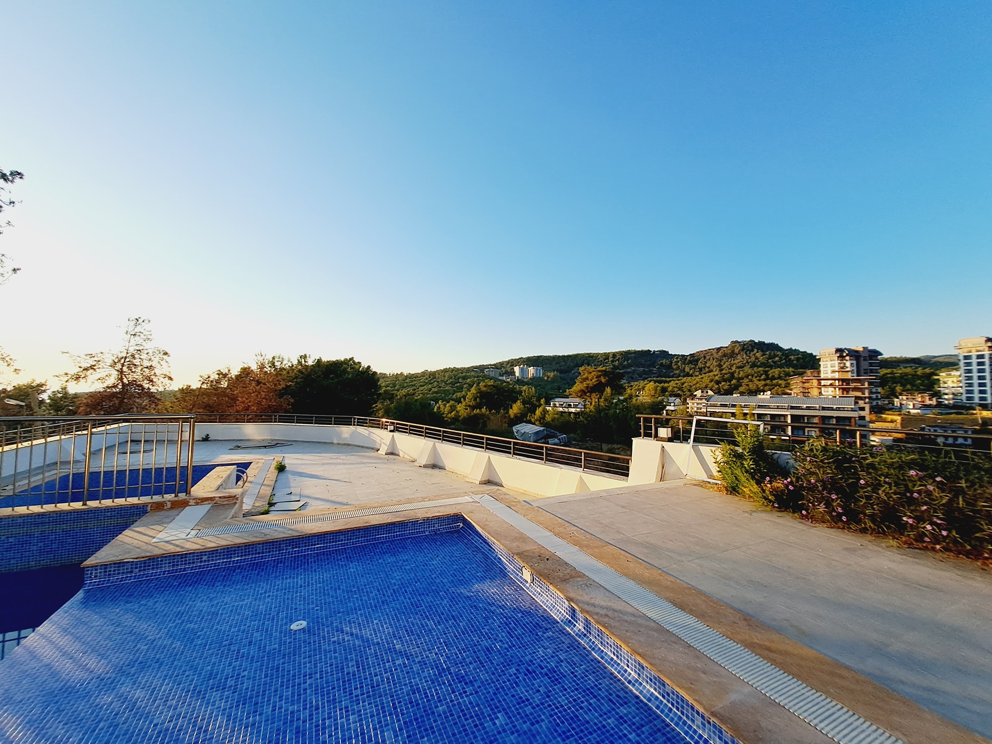 Luxuriöses 1+1 Apartment mit Meerblick in Avsallar, Alanya