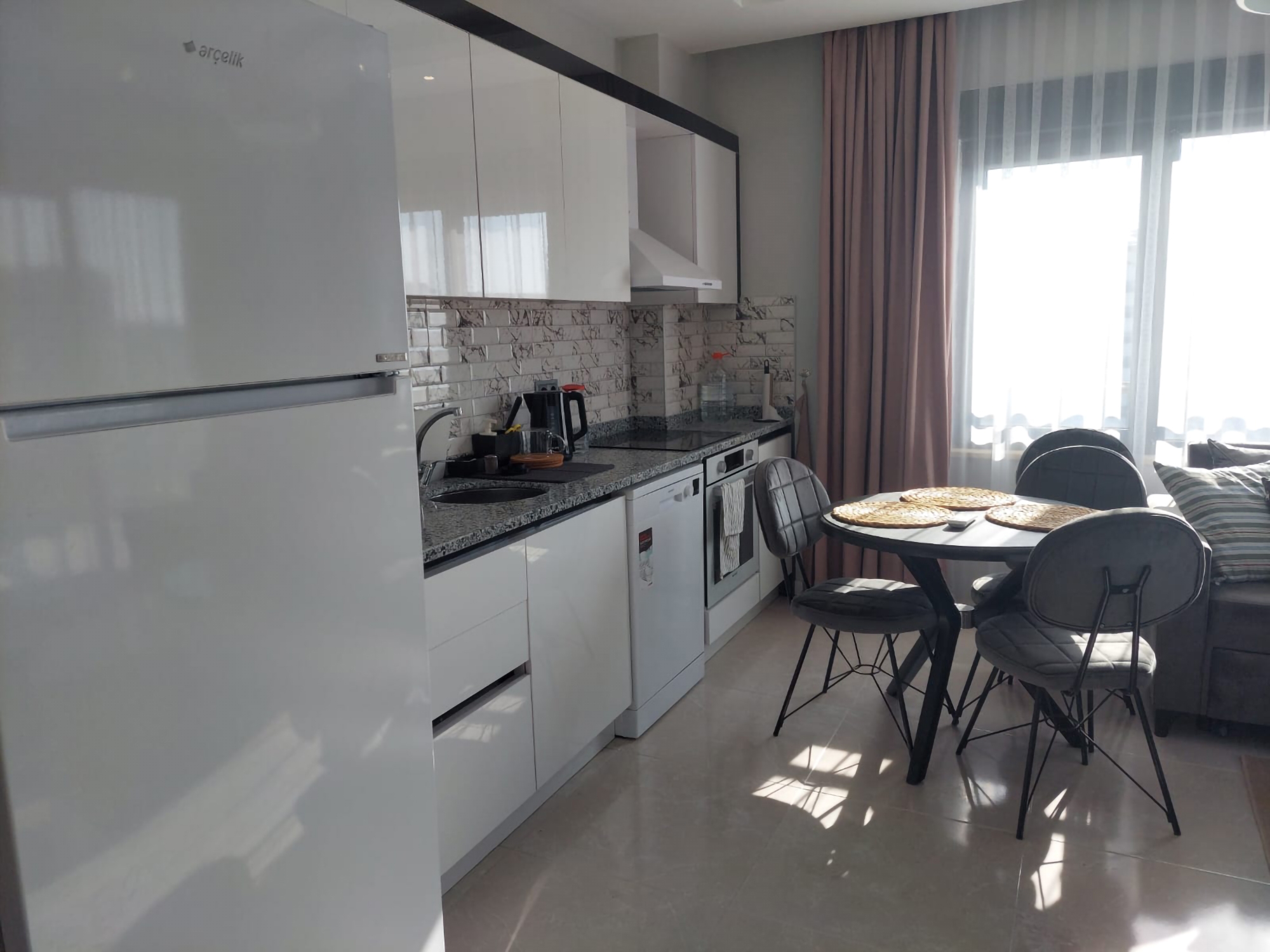 Ylellinen 1+1 huoneisto vuorinäköalalla, Alanya - Avsallar