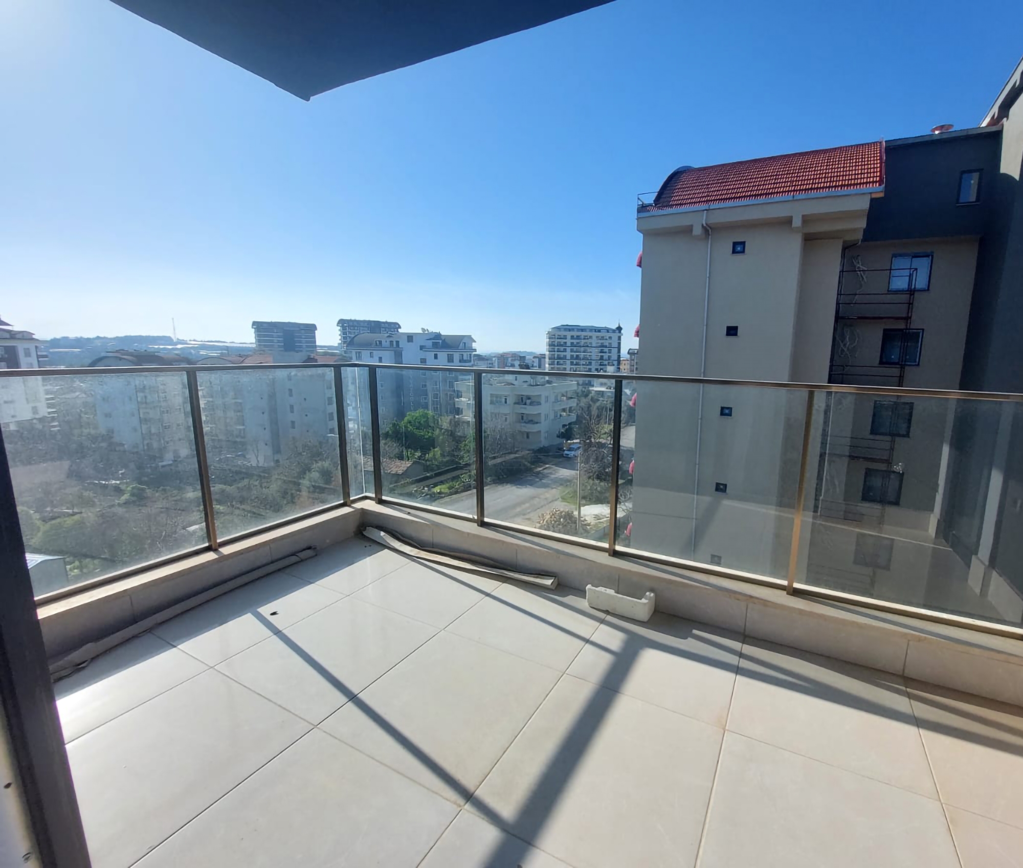 Ylellinen 1+1 huoneisto vuorinäköalalla, Alanya - Avsallar
