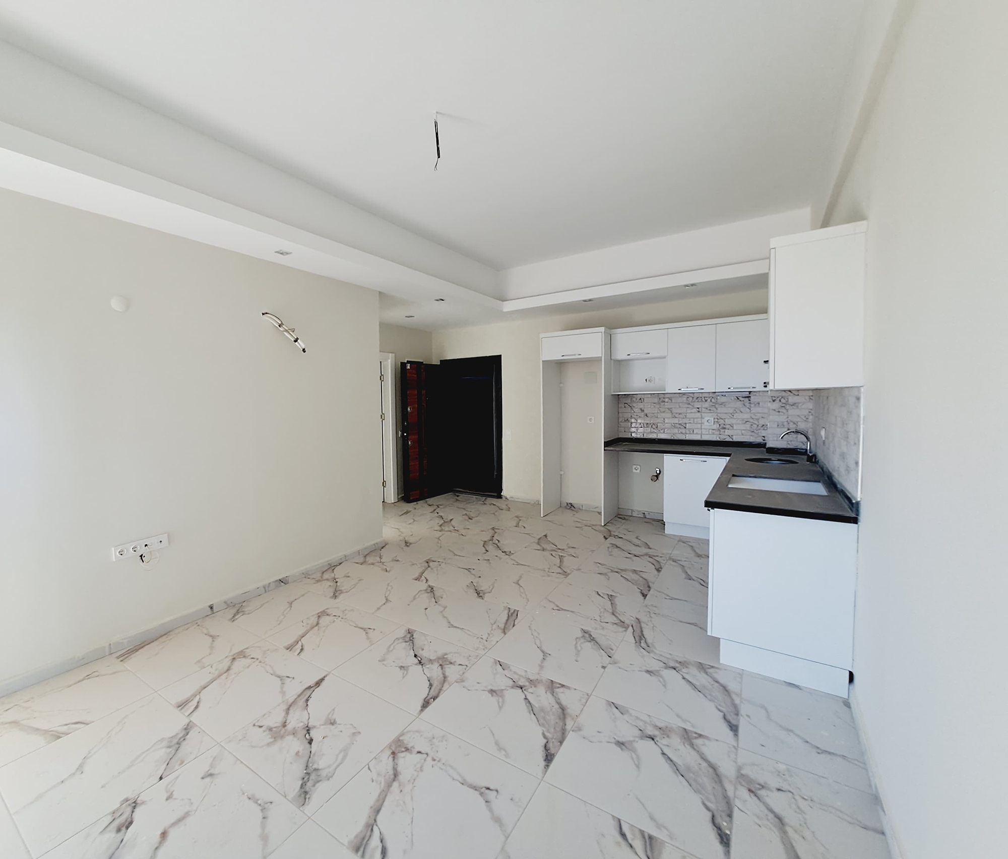 Luxuriöses 1+1 Apartment mit Bergblick in Avsallar