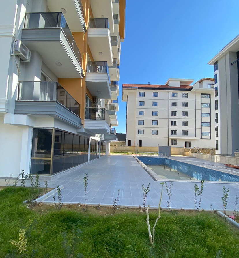 Luxuriöses 1+1 Apartment mit Bergblick in Avsallar, Alanya