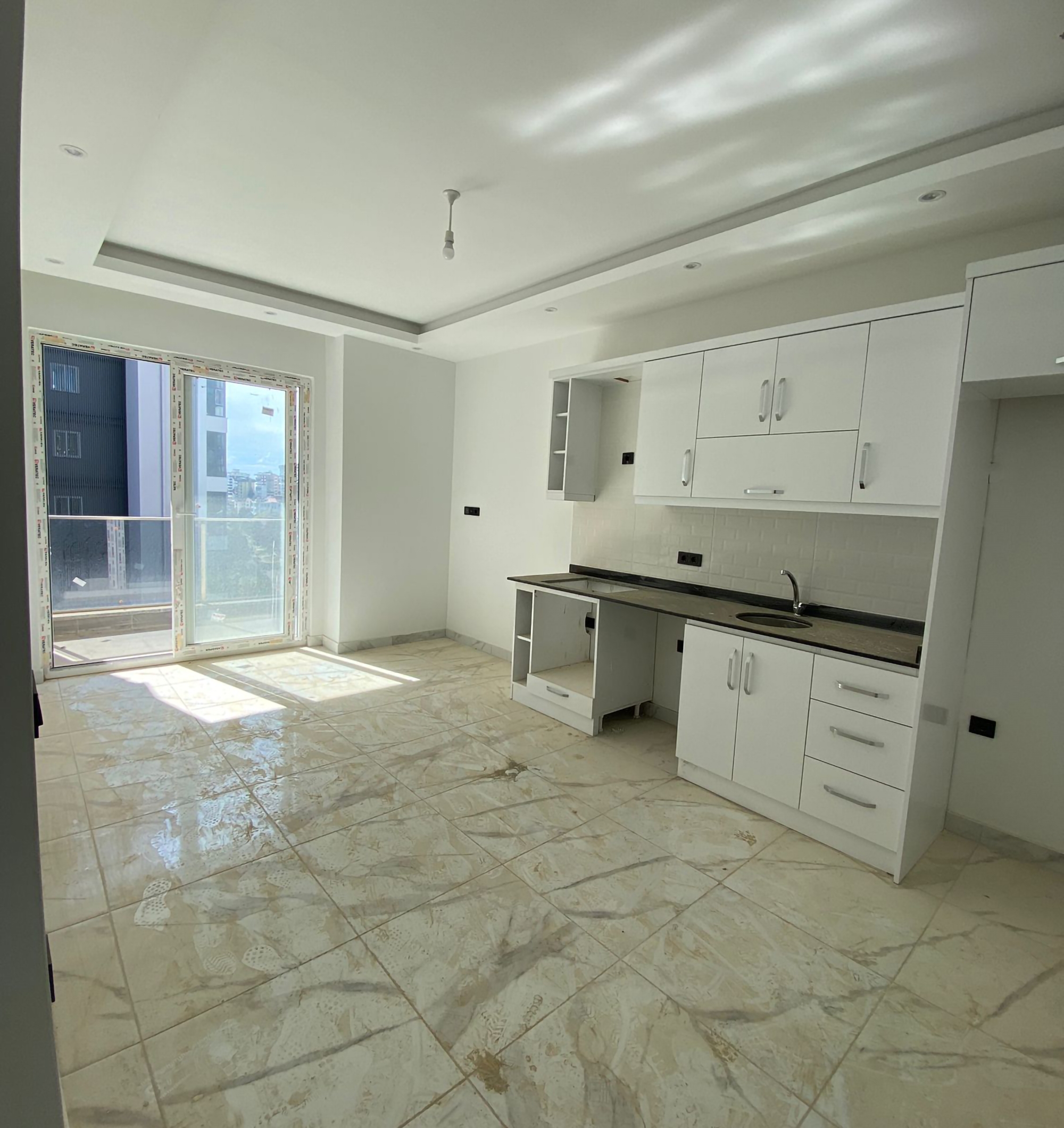 Luxuriöses 1+1 Apartment mit Bergblick in Avsallar, Alanya