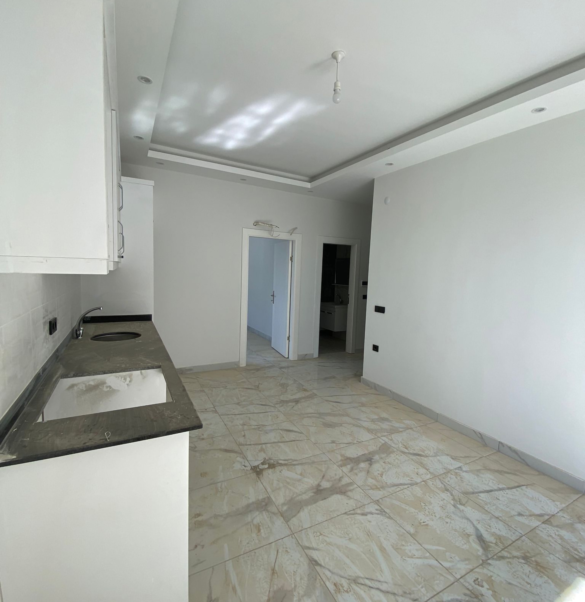 Luxuriöses 1+1 Apartment mit Bergblick in Avsallar, Alanya