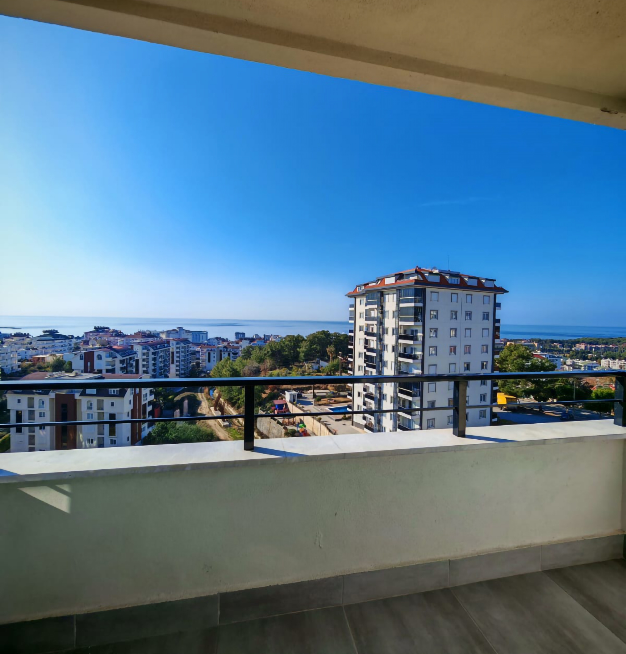 Luxury 1+1 Apartment with Sea and Mountain Views, Avsallar