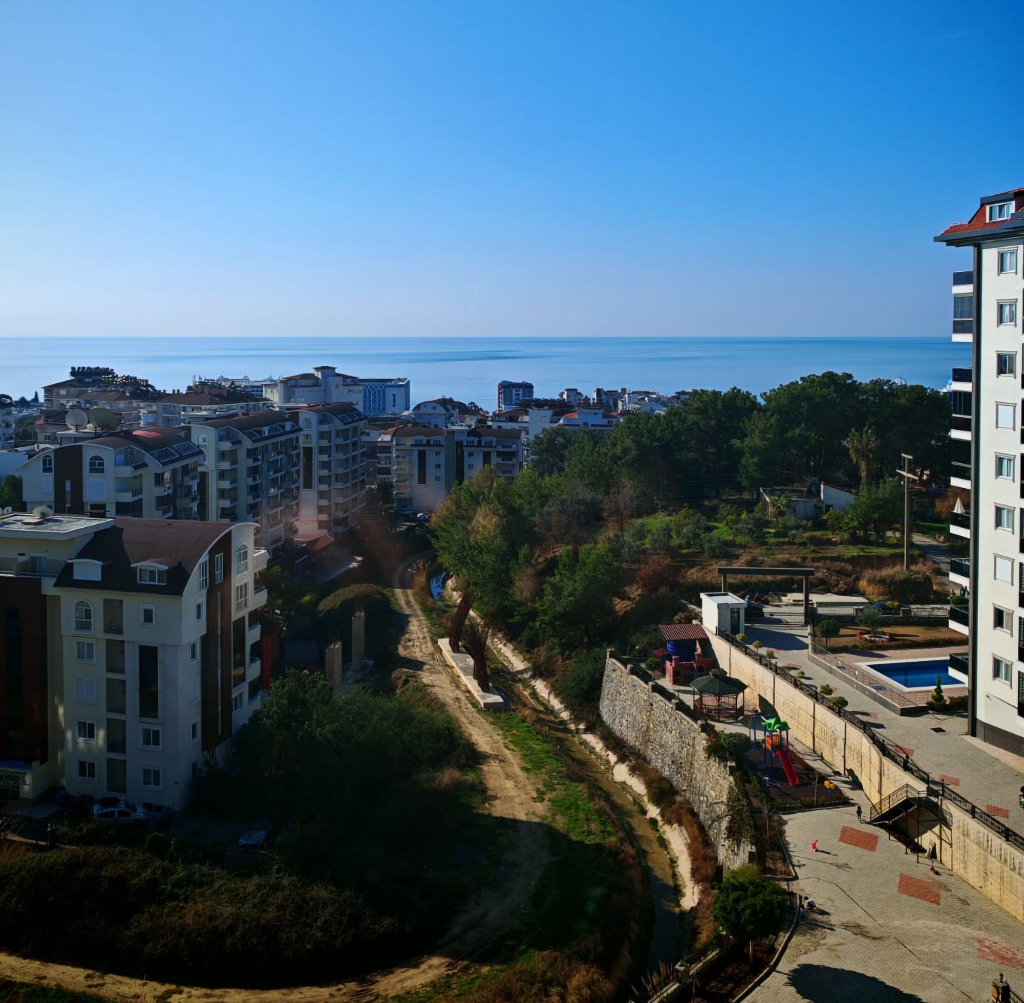Luxury 1+1 Apartment with Sea and Mountain Views, Avsallar
