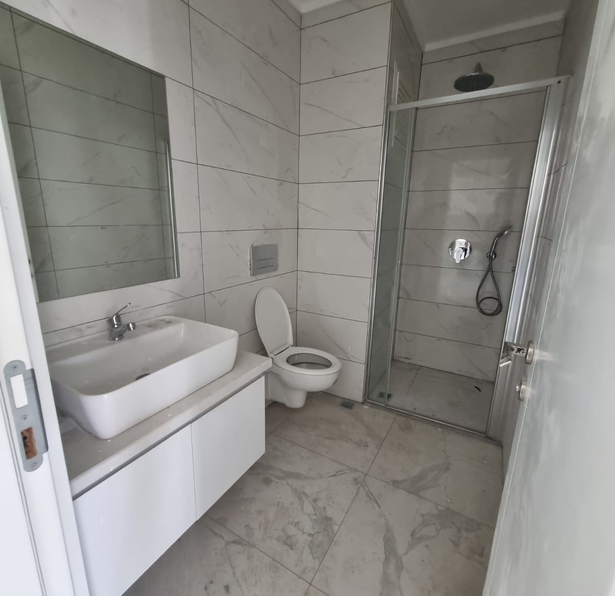 Luxurious 1+1 Apartment with Mountain View in Avsallar