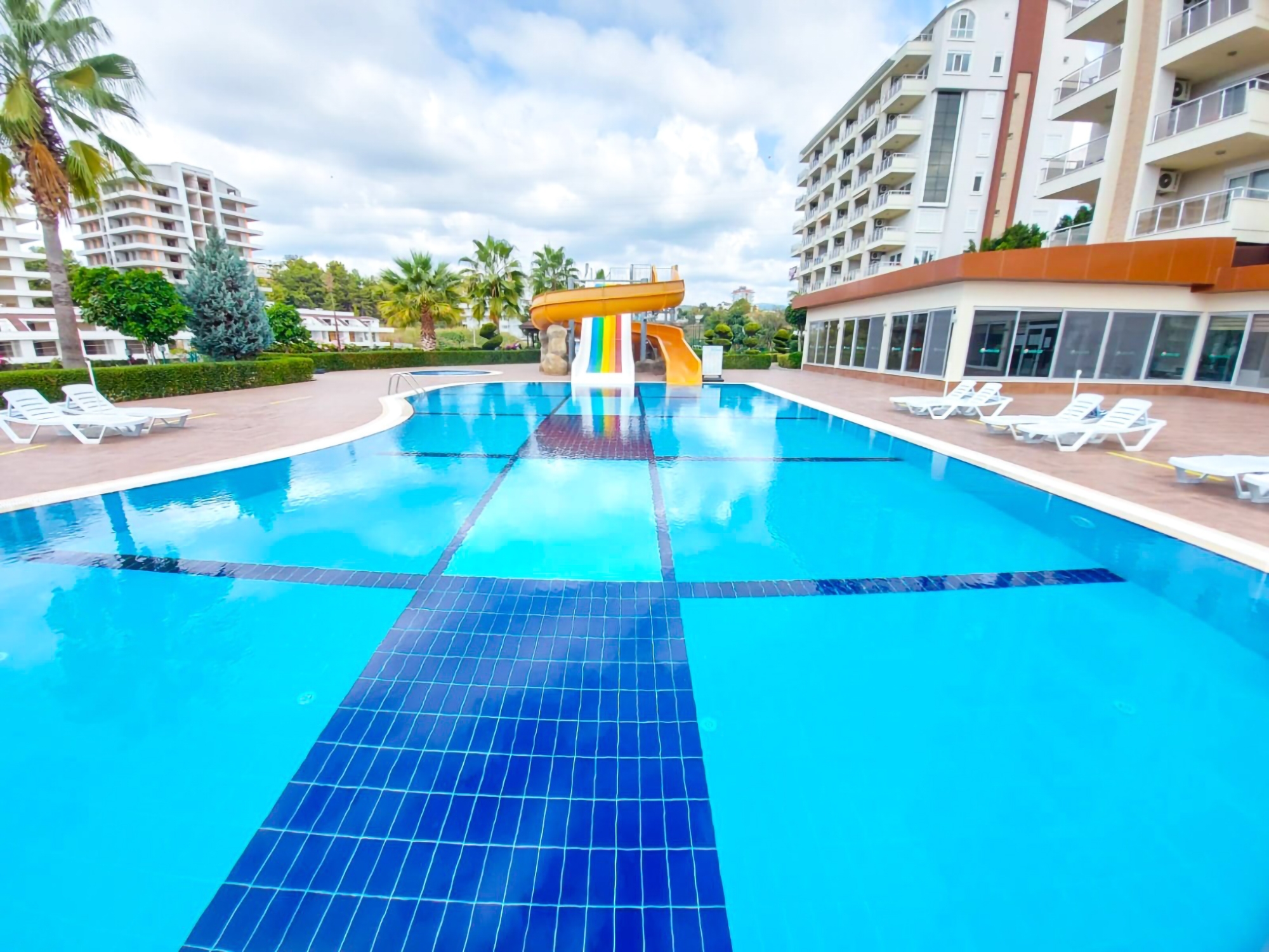 Luxuriöse 1+1 Wohnung mit Bergblick, Alanya - Avsallar