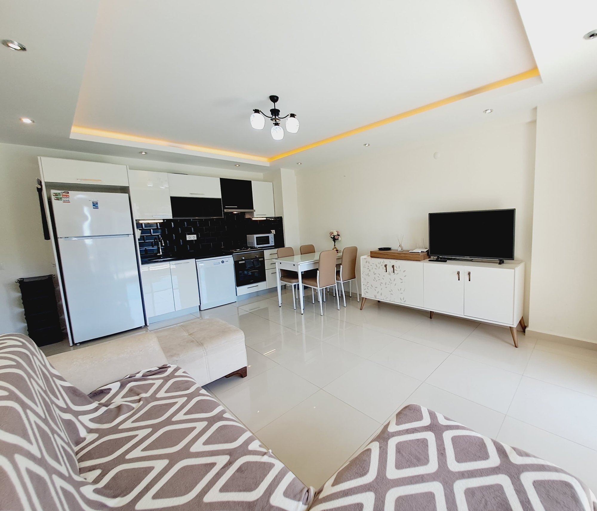 Luxuriöse 1+1 Wohnung mit Bergblick in Avsallar, Alanya