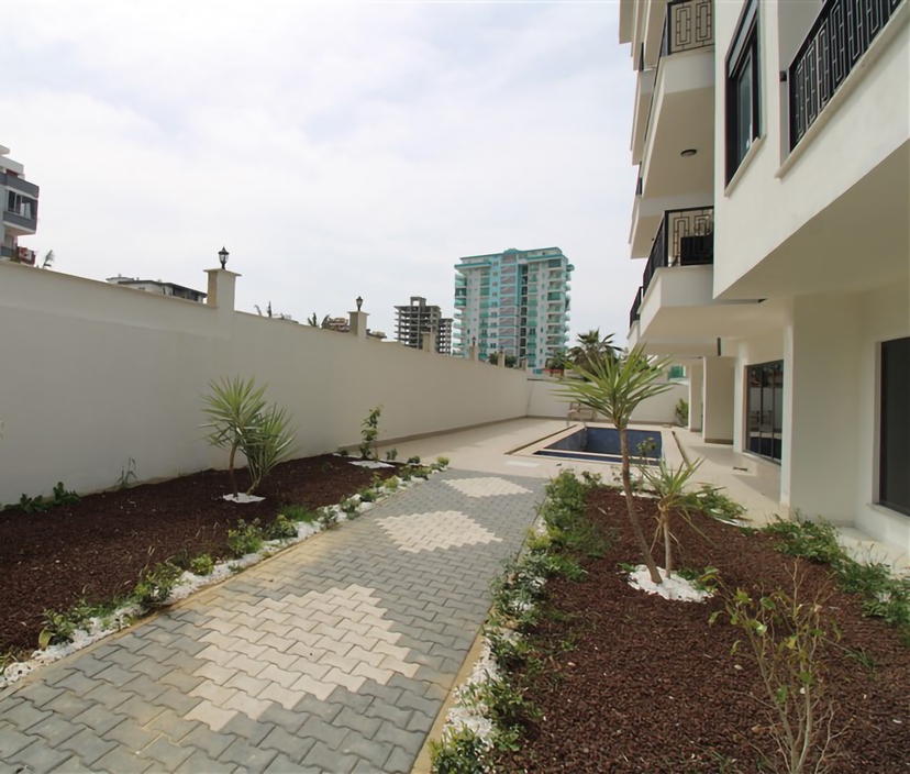 Mountain View 1+1 Apartment in Mahmutlar, Alanya