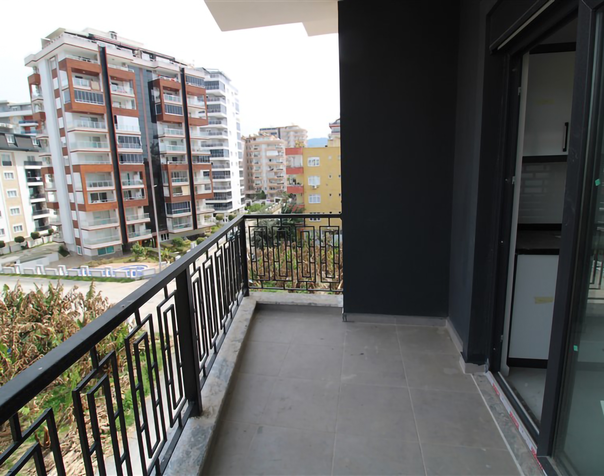 Mountain View 1+1 Apartment in Mahmutlar, Alanya