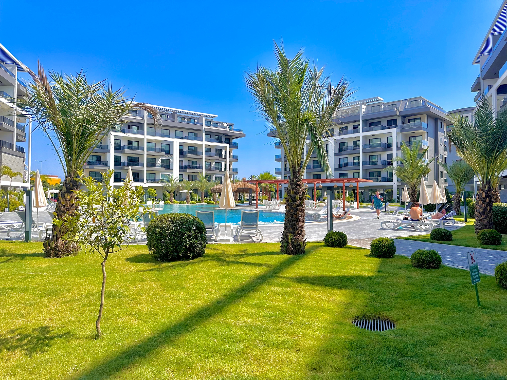 Ylellinen 1+1 asunto vuorinäköalalla Oba, Alanya