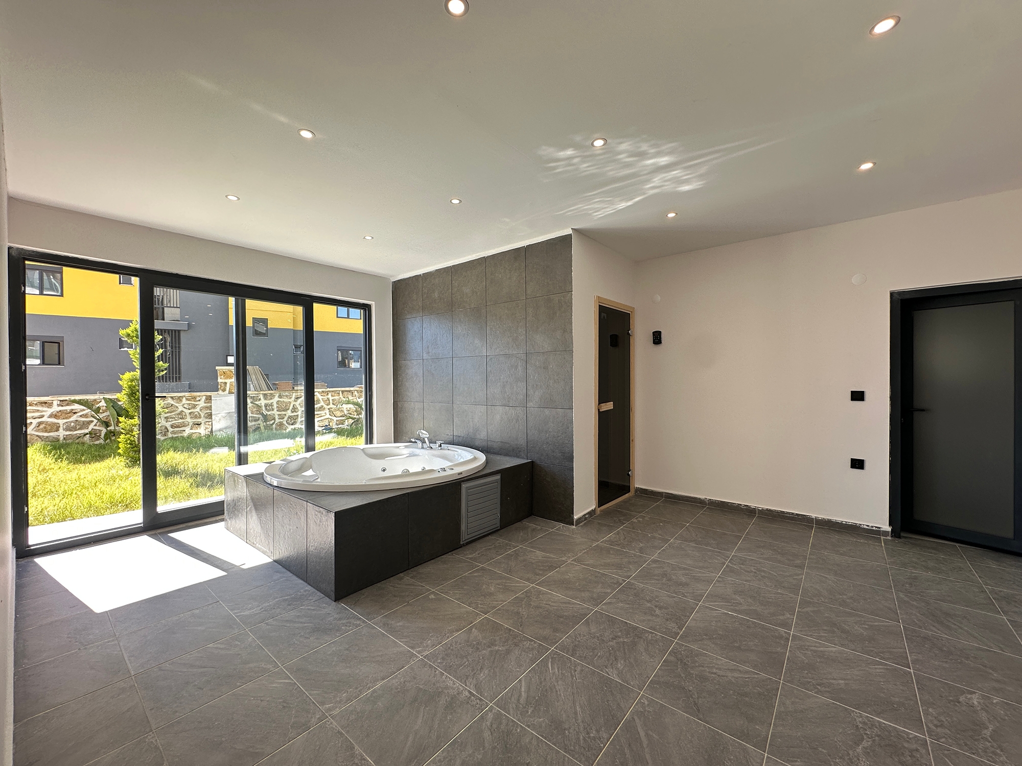 Luxuriöse 2+1 Wohnung mit Bergblick in Avsallar, Alanya