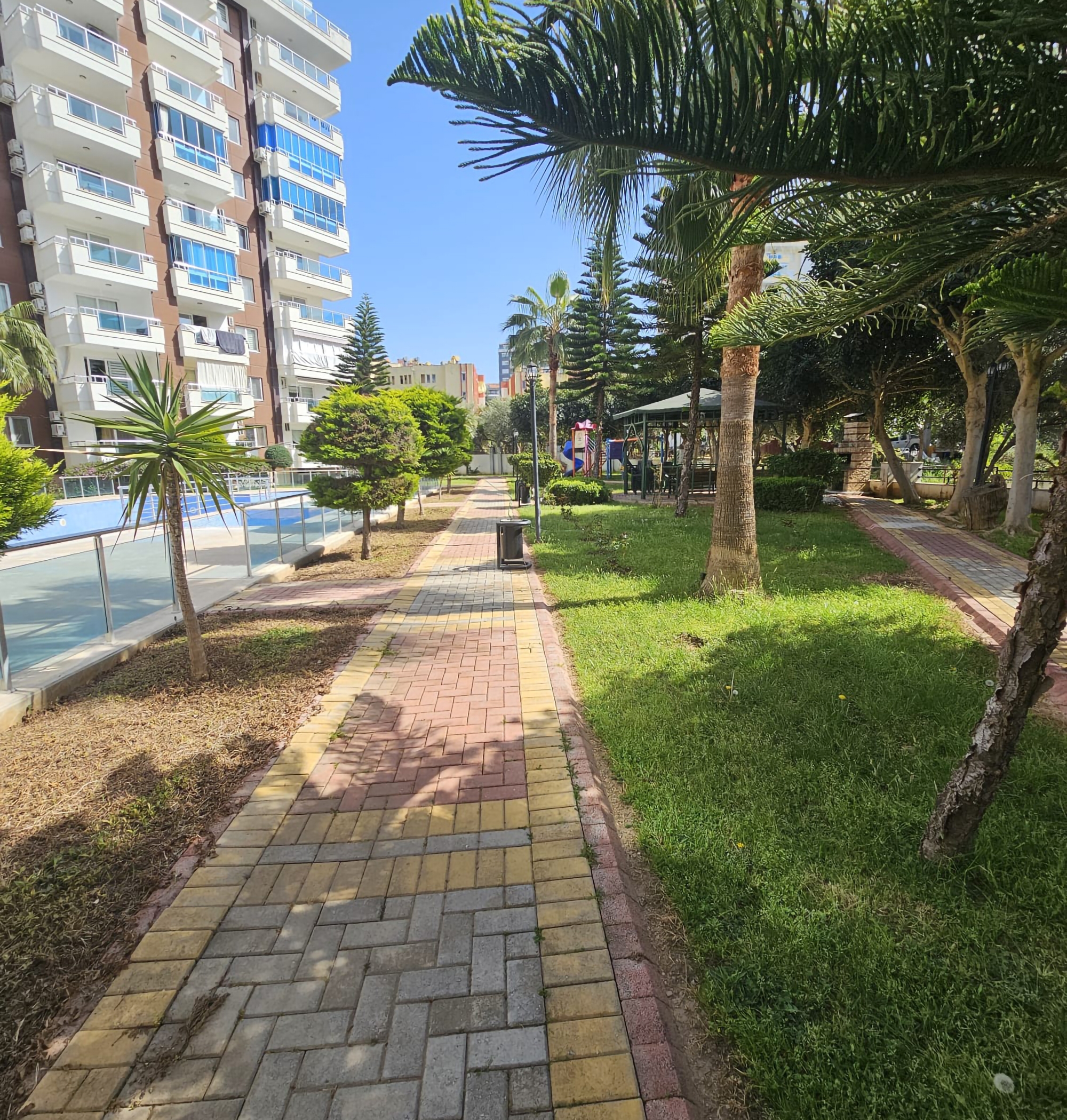 Luxurious 1+1 Apartment with Mountain View, Alanya - Mahmutlar