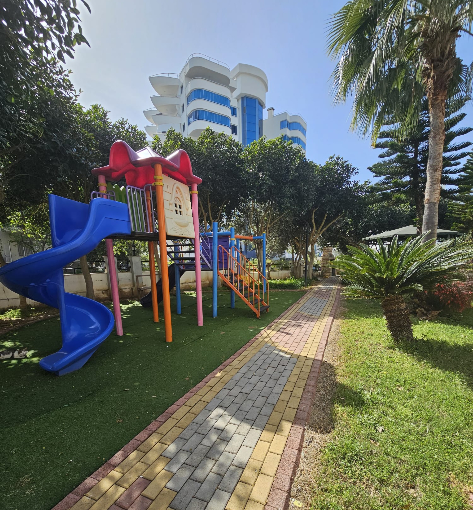 Luxurious 1+1 Apartment with Mountain View, Alanya - Mahmutlar