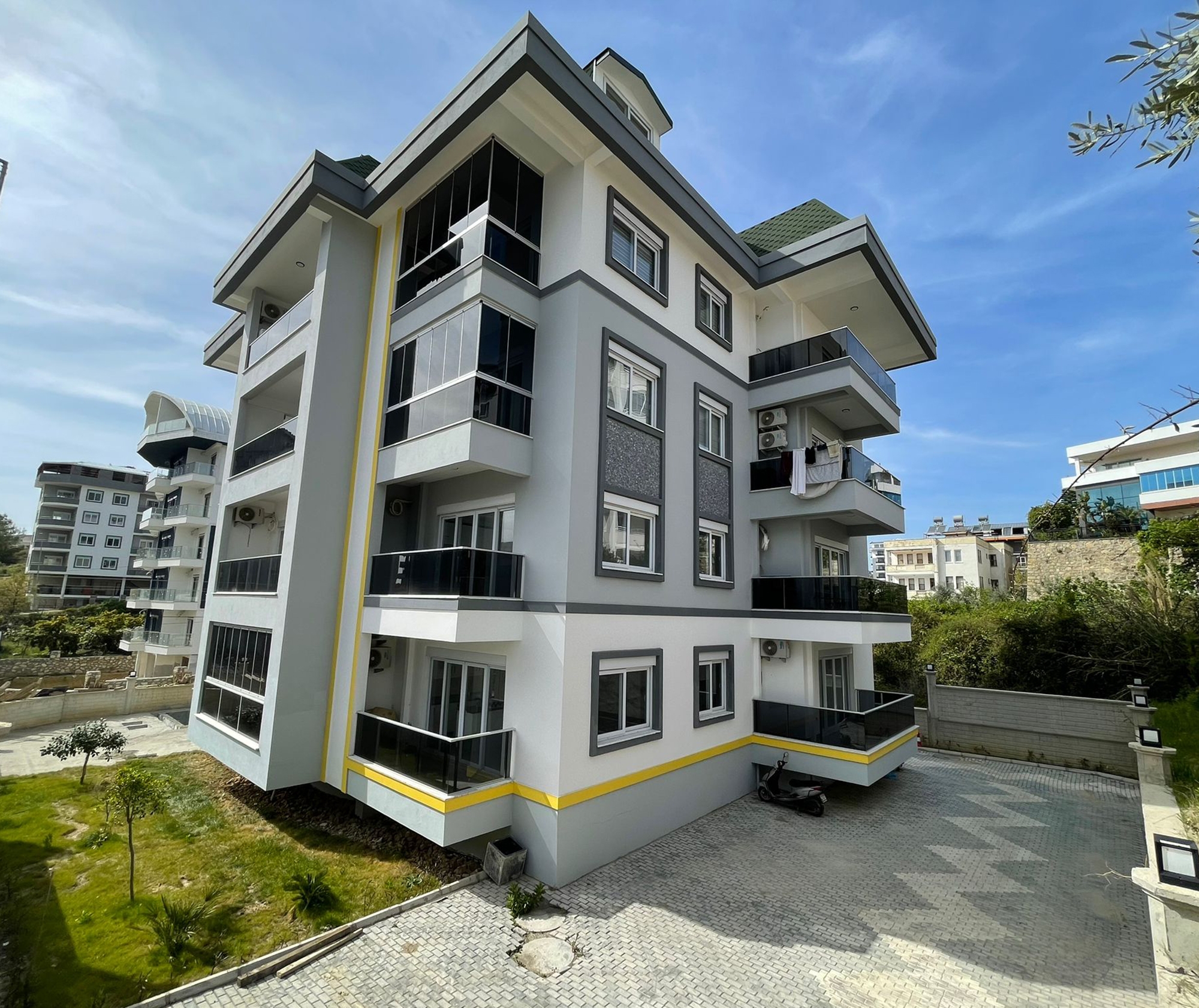 Mountain View 1+1 Apartment in Avsallar, Alanya