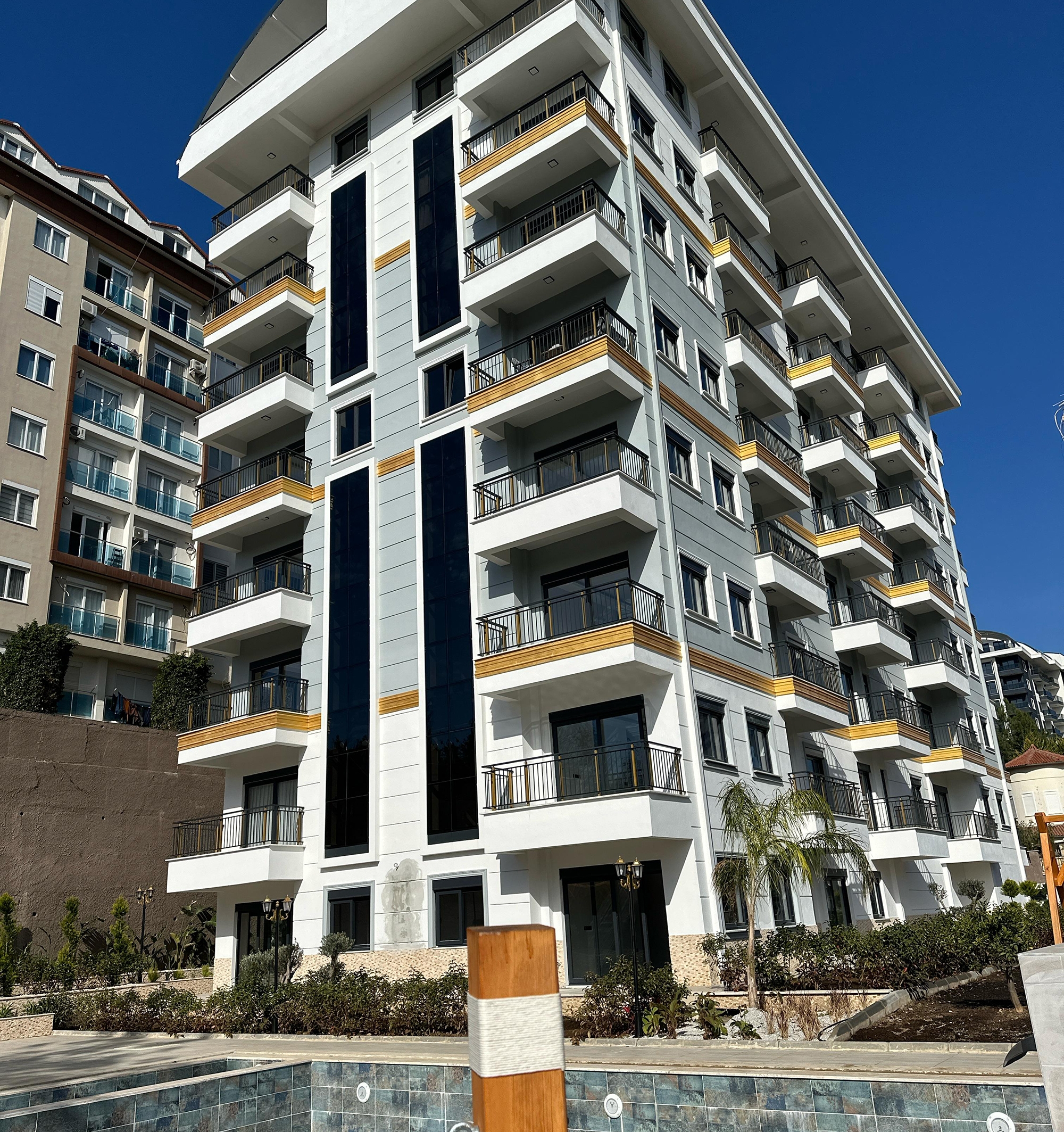 Modern 1+1 Apartment with Mountain View, Alanya