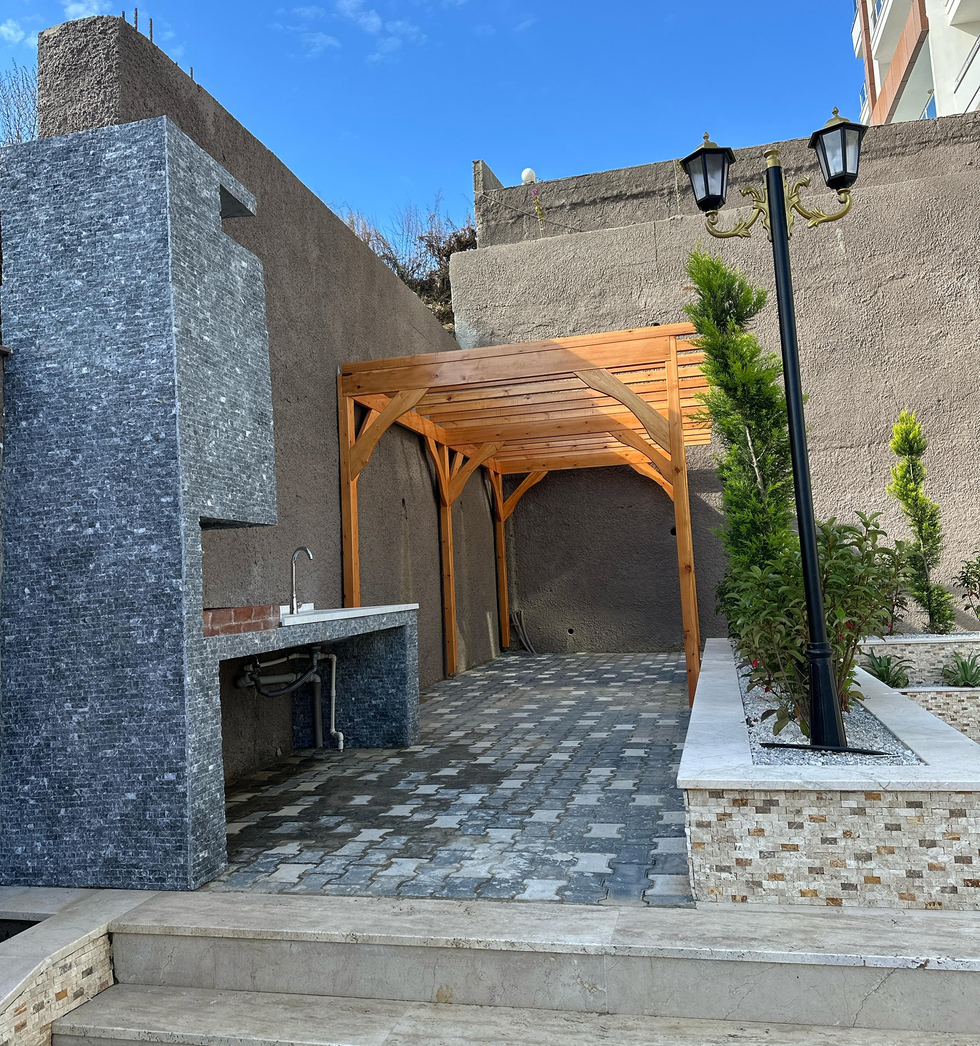 Modern 1+1 Apartment with Mountain View, Alanya