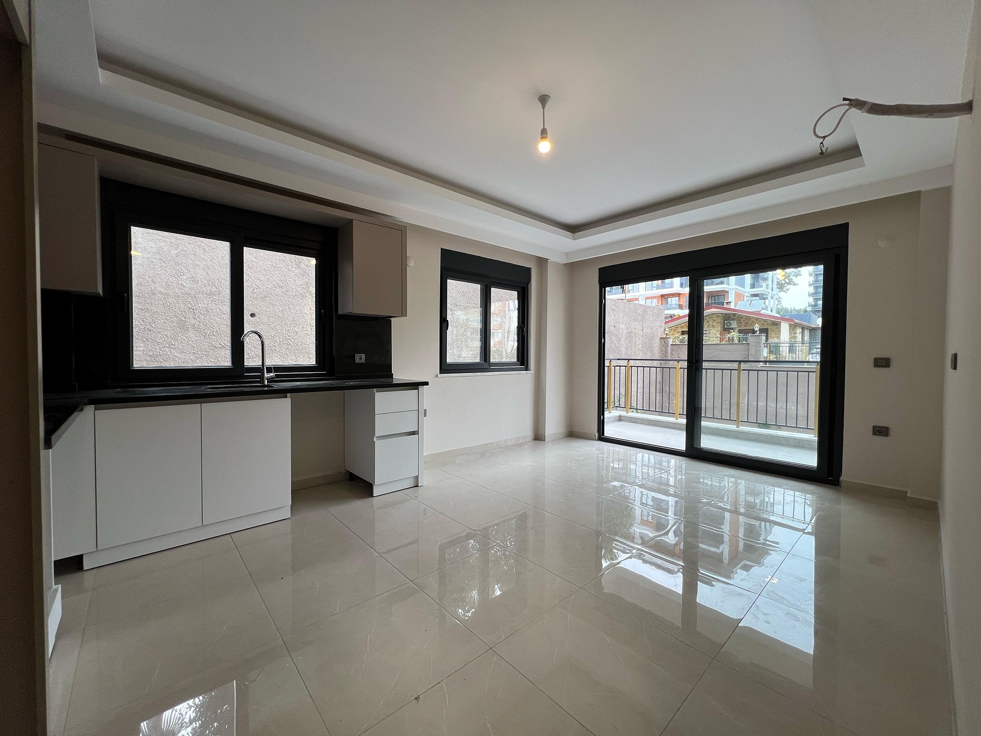 Modern 1+1 Apartment with Mountain View, Alanya