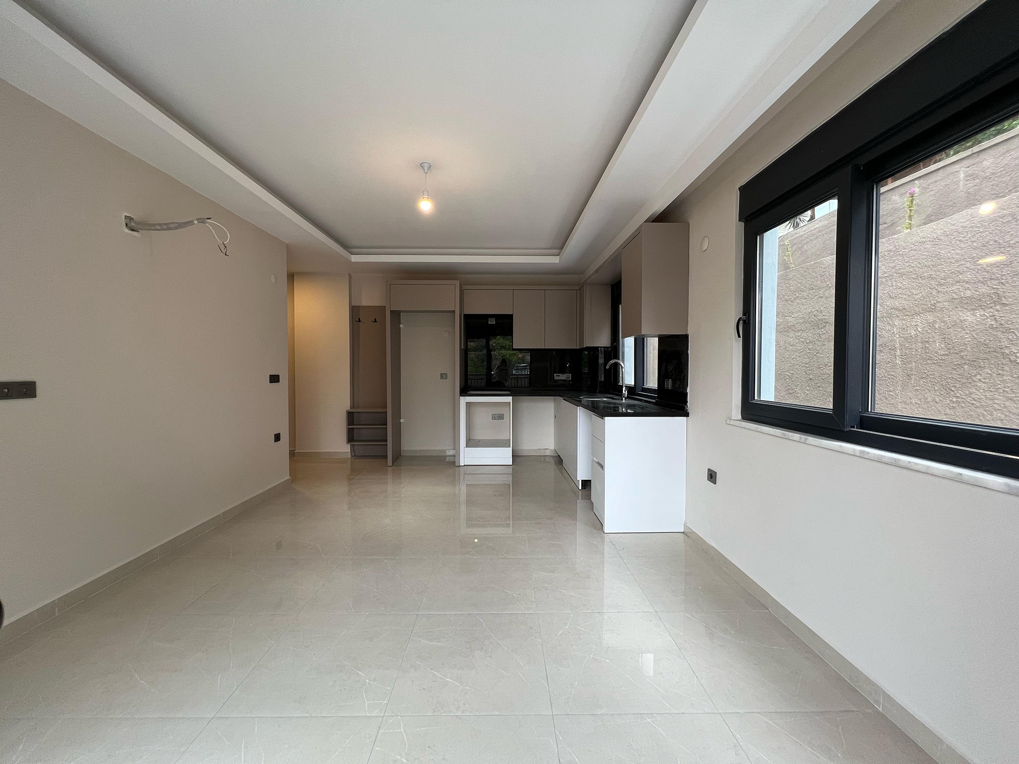 Modern 1+1 Apartment with Mountain View, Alanya