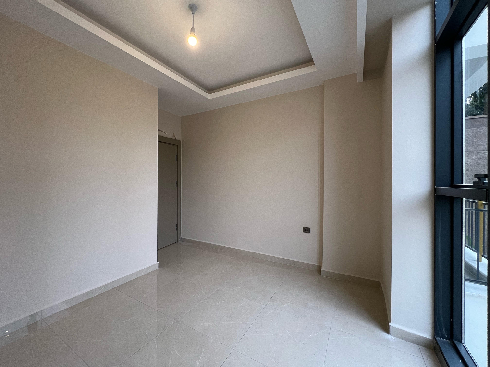 Modern 1+1 Apartment with Mountain View, Alanya