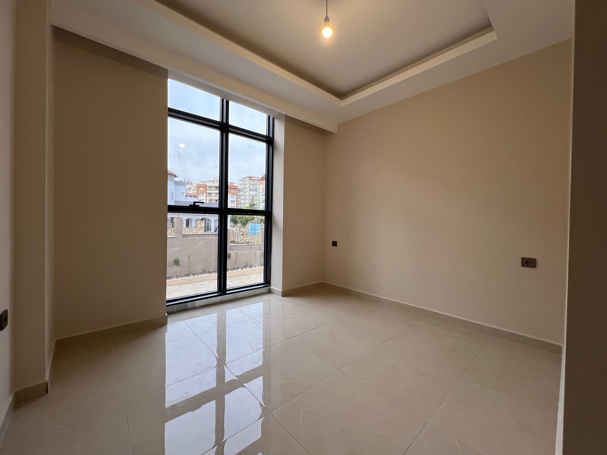 Modern 1+1 Apartment with Mountain View, Alanya