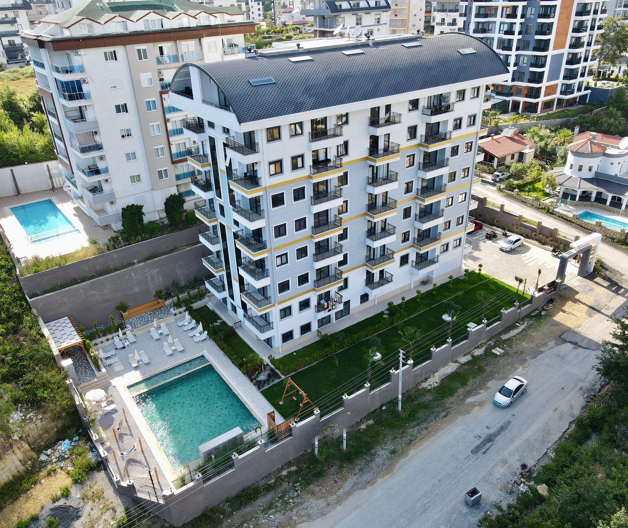 Luxury 1+1 Apartment with Mountain Views in Avsallar, Alanya