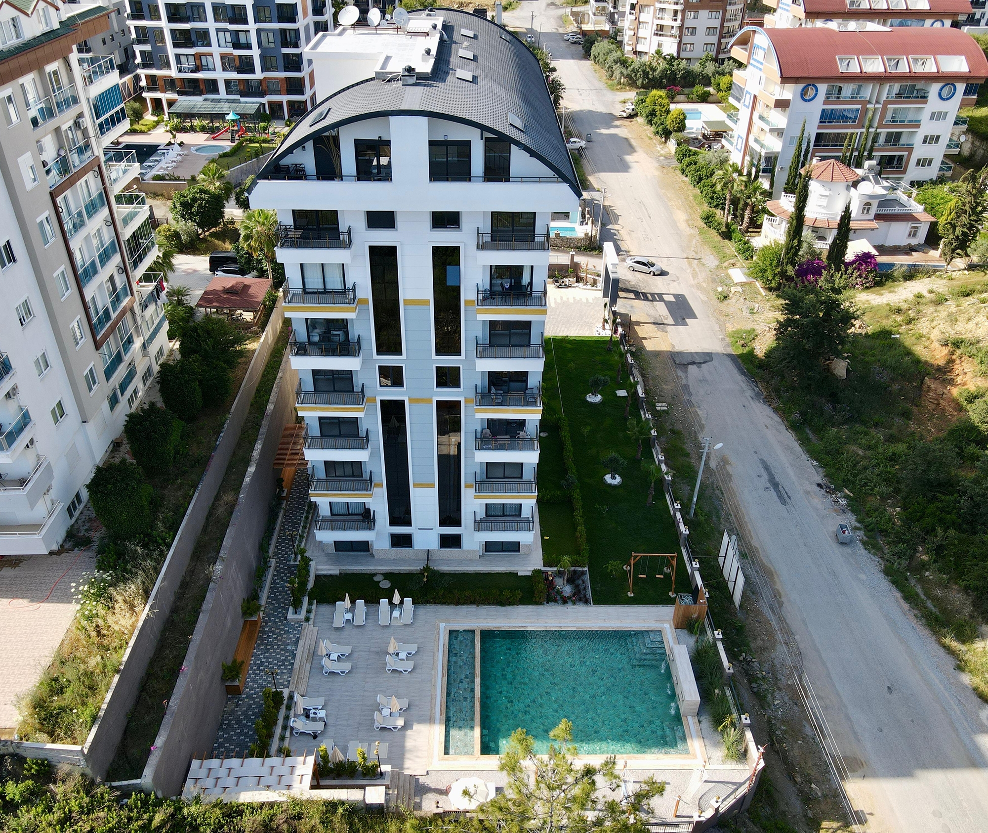 Luxury 1+1 Apartment with Mountain Views in Avsallar, Alanya