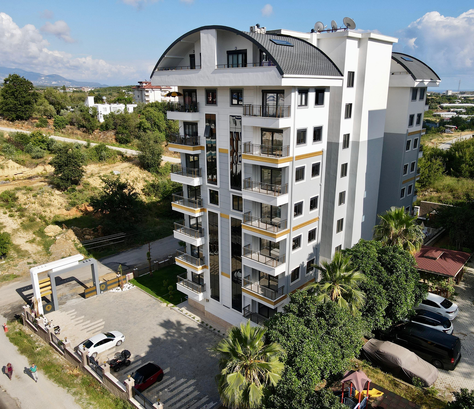 Luxury 1+1 Apartment with Mountain Views in Avsallar, Alanya