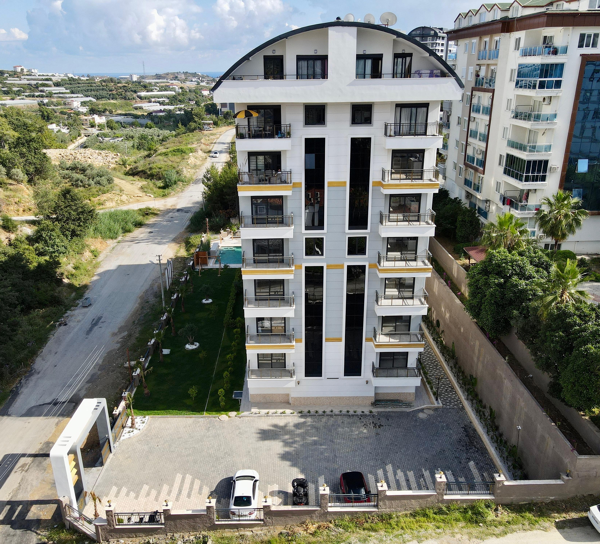 Luxury 1+1 Apartment with Mountain Views in Avsallar, Alanya