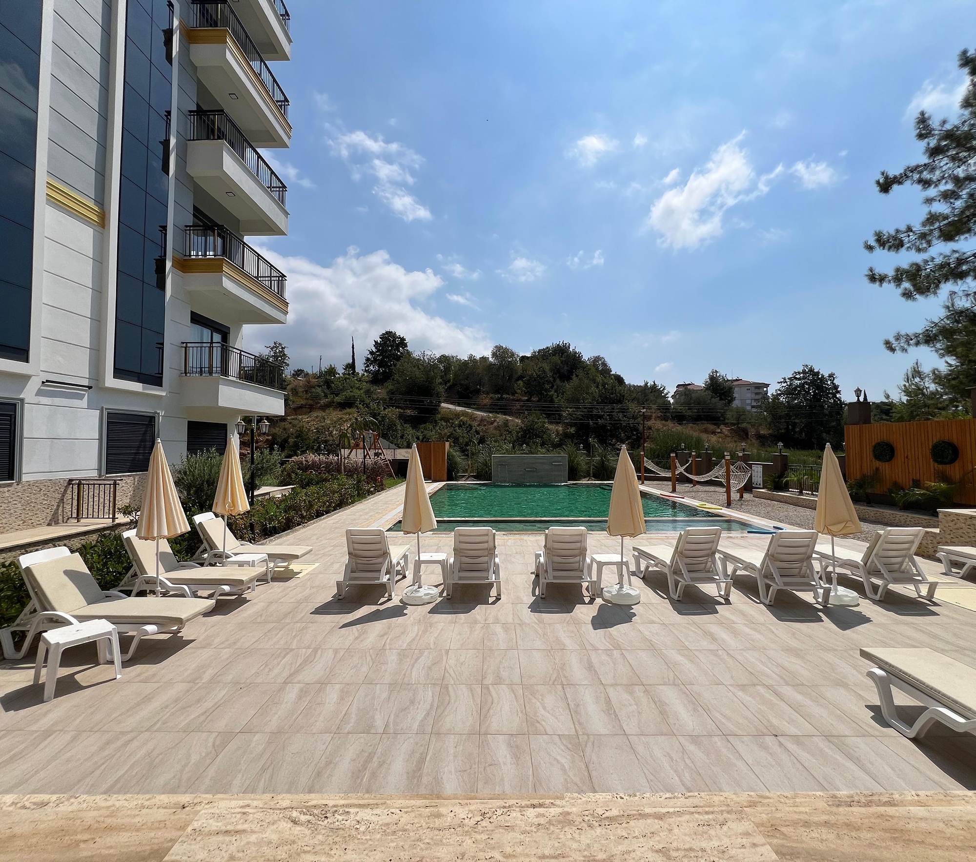 Luxury 1+1 Apartment with Mountain Views in Avsallar, Alanya