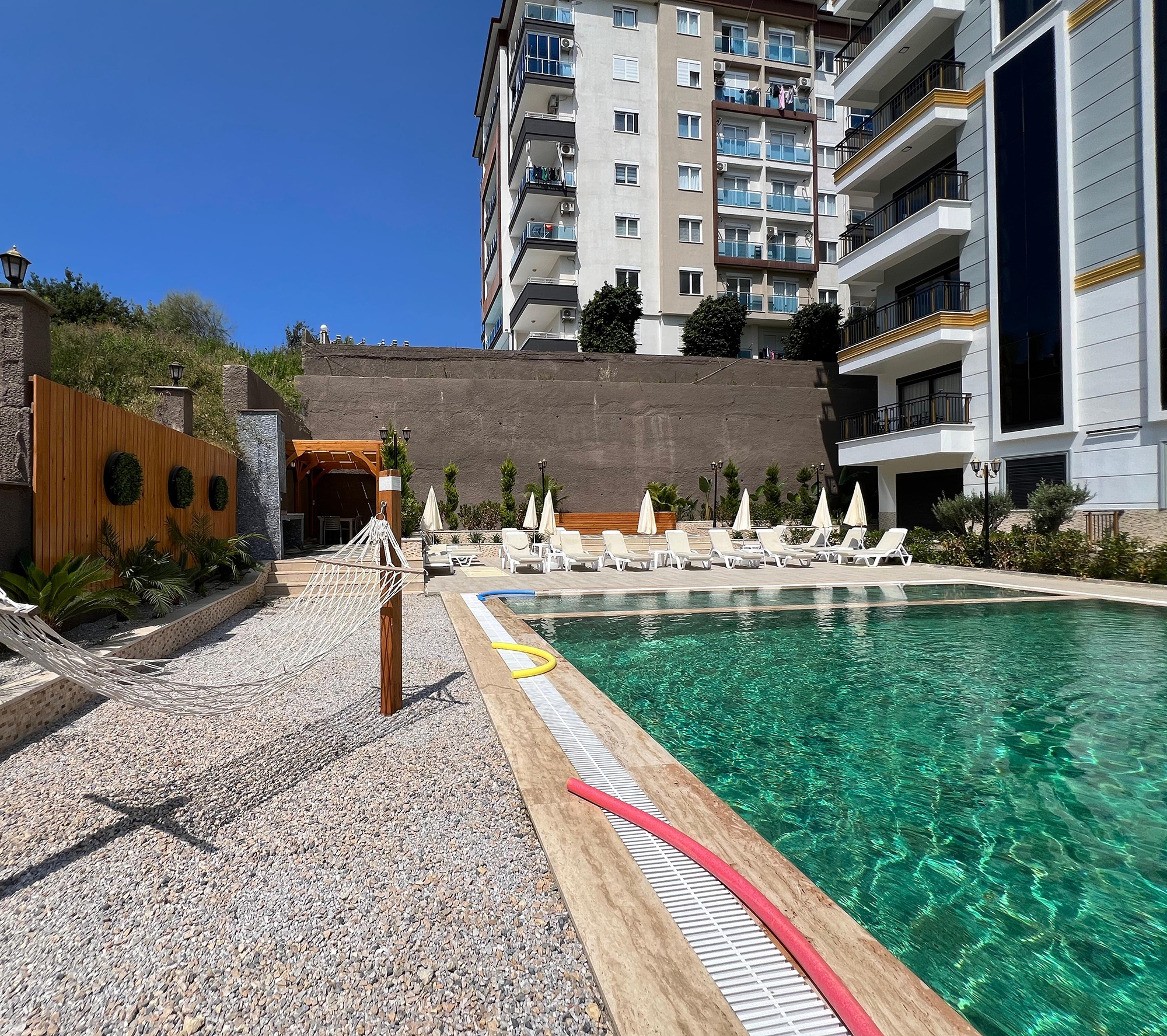 Luxury 1+1 Apartment with Mountain Views in Avsallar, Alanya