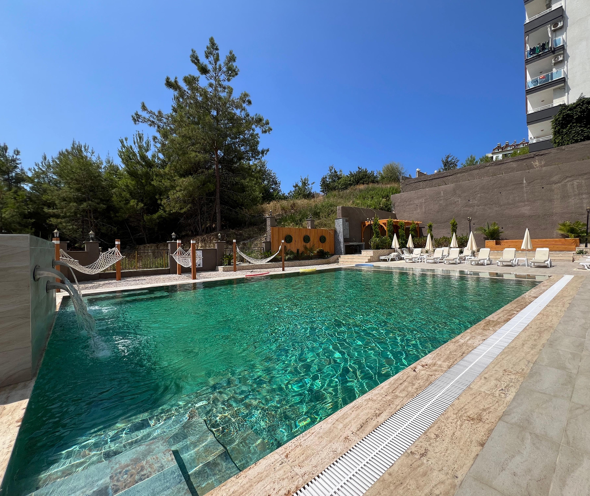 Luxury 1+1 Apartment with Mountain Views in Avsallar, Alanya