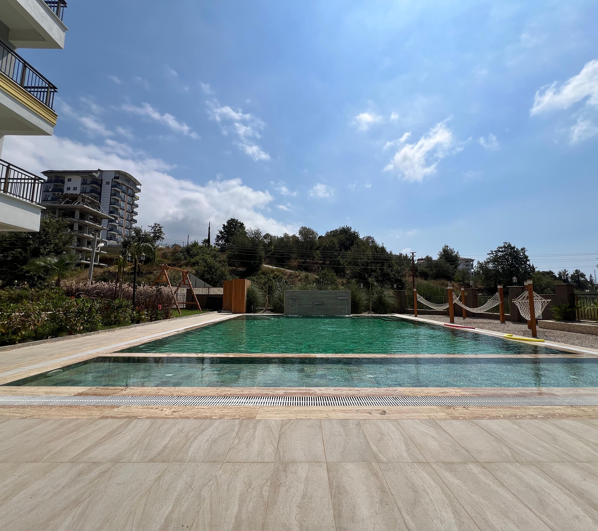 Luxury 1+1 Apartment with Mountain Views in Avsallar, Alanya