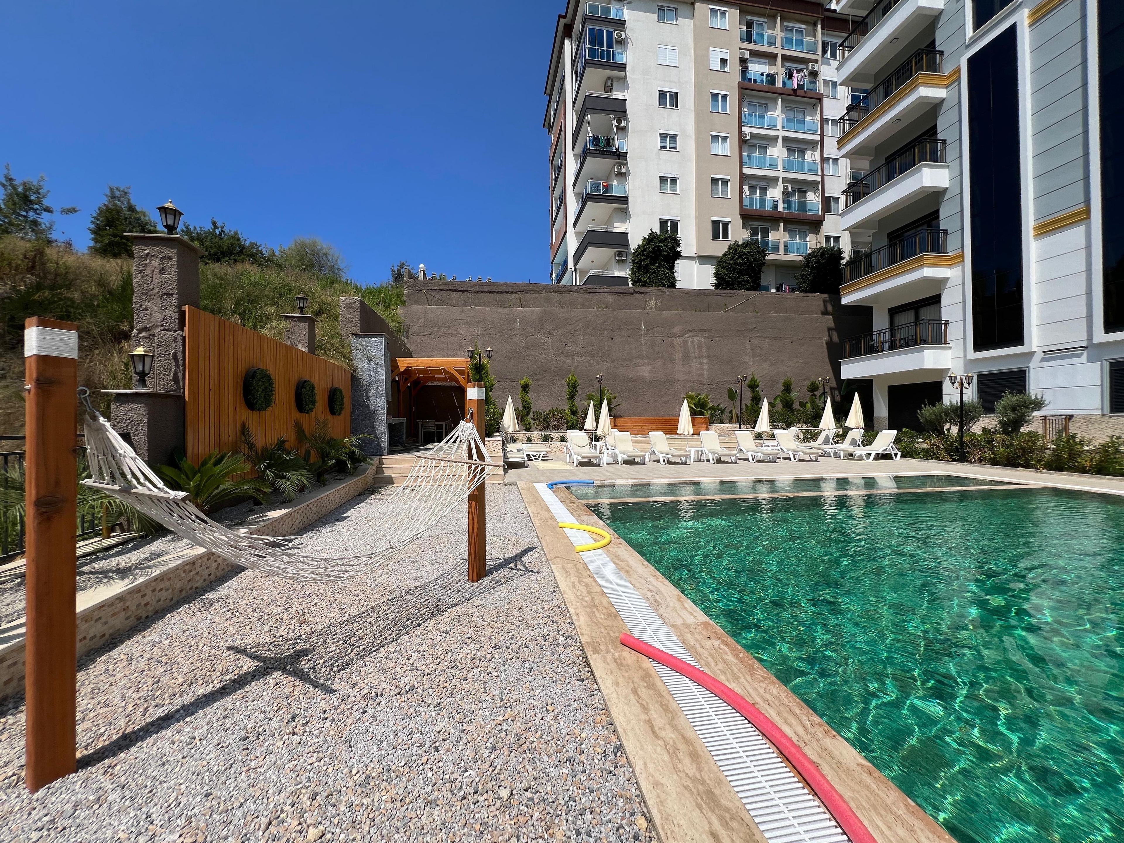 Modern Luxury 1+1 Apartment with Sea and Mountain Views, Alanya